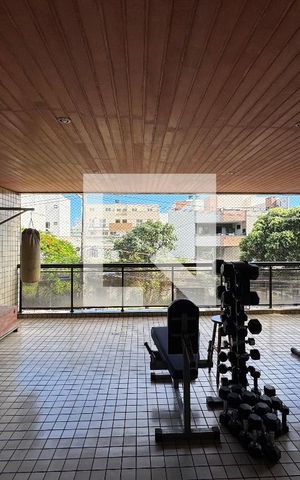 Apartamento à venda com 154m², 3 quartos e 2 vagas Apartamento à venda com 154m², 3 quartos e 2 vagasVaranda