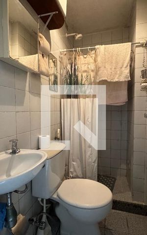 Apartamento à venda com 154m², 3 quartos e 2 vagas Apartamento à venda com 154m², 3 quartos e 2 vagasCozinha e Área de Serviço - Banheiro