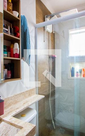 Apartamento à venda com 70m², 2 quartos e 1 vaga Apartamento à venda com 70m², 2 quartos e 1 vagaBanheiro do quarto 1