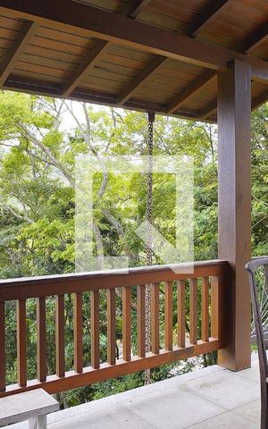 Casa de condomínio para alugar com 380m², 4 quartos e 6 vagasVaranda da Sala