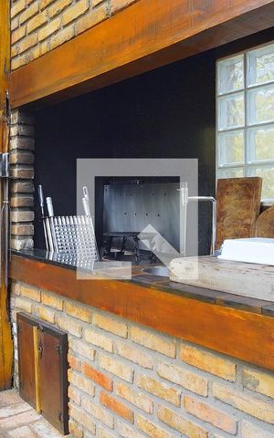 Casa de condomínio para alugar com 380m², 4 quartos e 6 vagasEspaço Gourmet