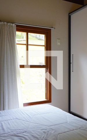 Casa de condomínio para alugar com 380m², 4 quartos e 6 vagasQuarto 2