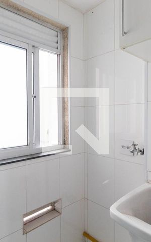 Apartamento à venda com 60m², 3 quartos e 1 vaga Apartamento à venda com 60m², 3 quartos e 1 vagaLavanderia