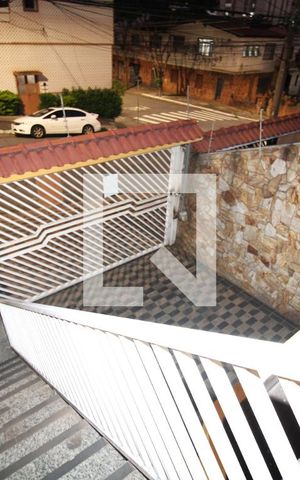 Casa para alugar com 210m², 3 quartos e 6 vagasEntrada