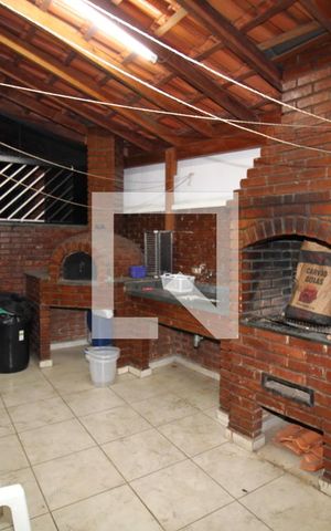 Casa para alugar com 210m², 3 quartos e 6 vagasQuintal Gourmet