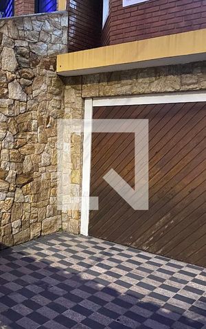 Casa para alugar com 210m², 3 quartos e 6 vagas Casa para alugar com 210m², 3 quartos e 6 vagasGaragem