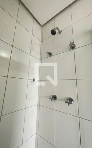 Apartamento para alugar com 70m², 2 quartos e 2 vagas Apartamento para alugar com 70m², 2 quartos e 2 vagasBanheiro 2