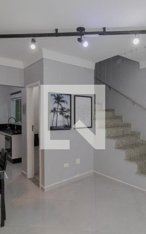 Casa de condomínio à venda com 65m², 2 quartos e 1 vaga Casa de condomínio à venda com 65m², 2 quartos e 1 vagaSala