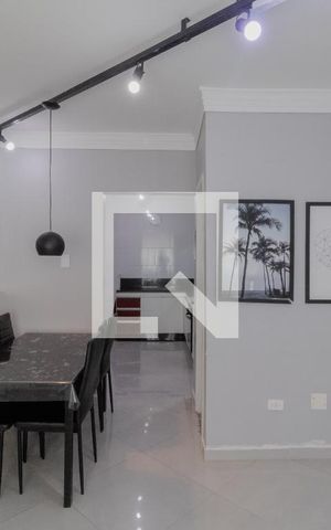 Casa de condomínio à venda com 65m², 2 quartos e 1 vaga Casa de condomínio à venda com 65m², 2 quartos e 1 vagaSala