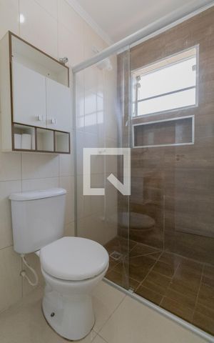 Casa de condomínio à venda com 65m², 2 quartos e 1 vaga Casa de condomínio à venda com 65m², 2 quartos e 1 vagaBanheiro Suíte 2