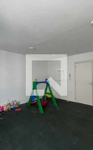 Studio à venda com 28m², 1 quarto e sem vaga Studio à venda com 28m², 1 quarto e sem vagaÁrea Comum - Brinquedoteca