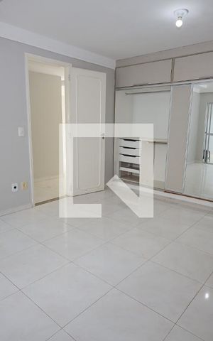 Apartamento à venda com 102m², 2 quartos e 1 vagaSuíte