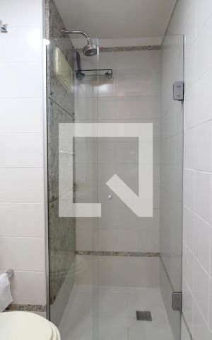 Apartamento para alugar com 74m², 2 quartos e 1 vagaBanheiro Social