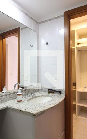Apartamento para alugar com 74m², 2 quartos e 1 vagaQuarto 2 - Banheiro da Suíte
