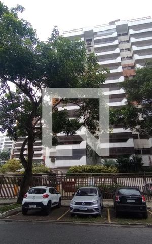 Apartamento para alugar com 74m², 2 quartos e 1 vaga Apartamento para alugar com 74m², 2 quartos e 1 vagaFachada
