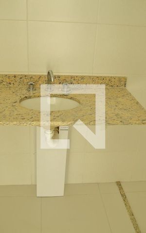 Apartamento à venda com 54m², 2 quartos e 1 vagaBanheiro 