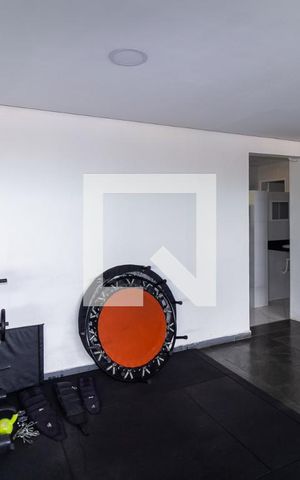 Apartamento à venda com 144m², 4 quartos e 1 vaga Apartamento à venda com 144m², 4 quartos e 1 vagaÁrea comum - Academia