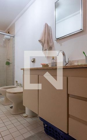 Apartamento à venda com 88m², 2 quartos e 2 vagas Apartamento à venda com 88m², 2 quartos e 2 vagasBanheiro