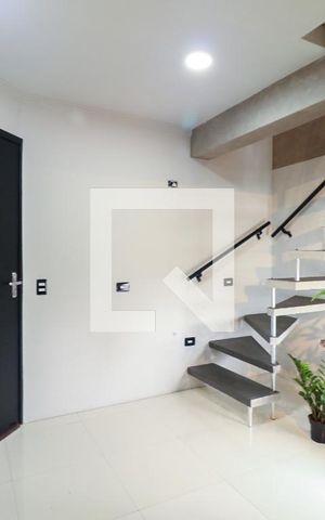 Apartamento à venda com 90m², 2 quartos e 1 vaga Apartamento à venda com 90m², 2 quartos e 1 vagaSala