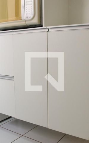 Apartamento à venda com 80m², 3 quartos e 2 vagasCozinha e Área de Serviço