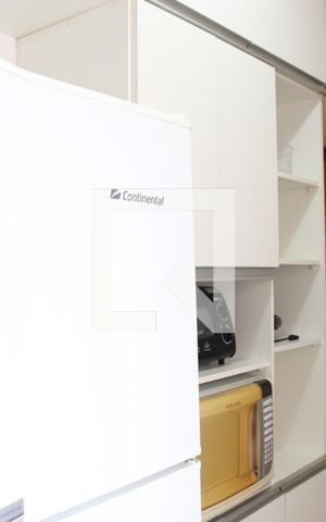 Apartamento à venda com 80m², 3 quartos e 2 vagasCozinha e Área de Serviço