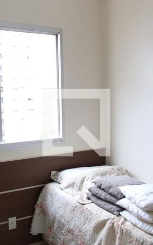 Apartamento à venda com 80m², 3 quartos e 2 vagasQuarto 2