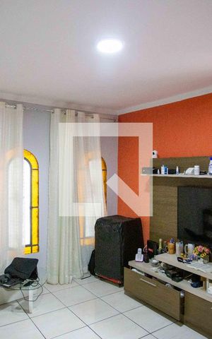 Casa à venda com 125m², 3 quartos e 2 vagasSala