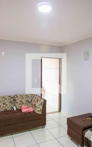 Casa à venda com 125m², 3 quartos e 2 vagasSala