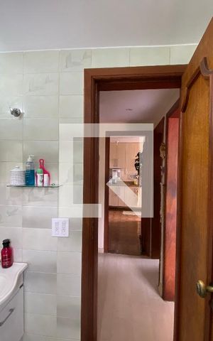 Apartamento à venda com 88m², 3 quartos e 1 vaga Apartamento à venda com 88m², 3 quartos e 1 vagaBanheiro