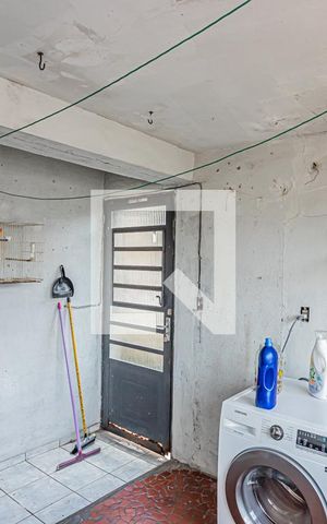 Casa à venda com 127m², 3 quartos e 2 vagas Casa à venda com 127m², 3 quartos e 2 vagasÁrea de Serviço