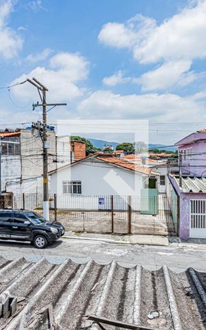 Casa à venda com 127m², 3 quartos e 2 vagas Casa à venda com 127m², 3 quartos e 2 vagasVisra Varanda Suite