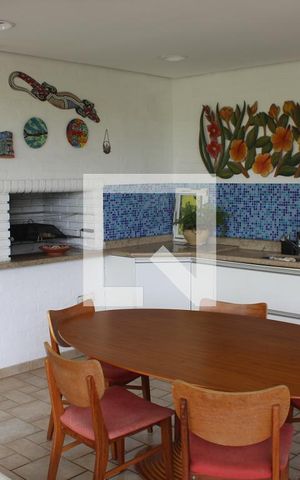 Casa de condomínio para alugar com 1279m², 5 quartos e 4 vagasQuintal