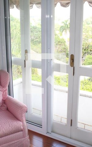 Casa de condomínio para alugar com 1279m², 5 quartos e 4 vagasSuíte 2