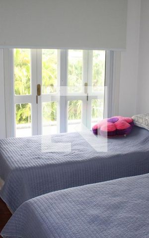 Casa de condomínio para alugar com 1279m², 5 quartos e 4 vagasSuíte 3