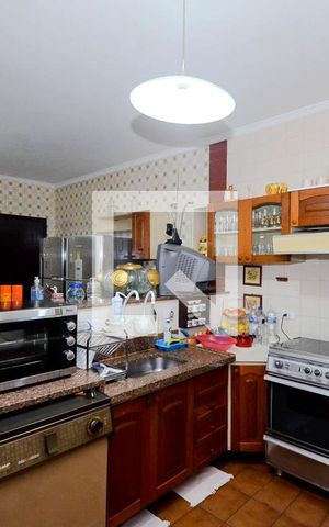 Casa à venda com 400m², 3 quartos e 6 vagasCozinha