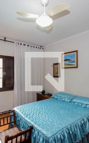 Casa à venda com 400m², 3 quartos e 6 vagasQuarto 3 - Suíte
