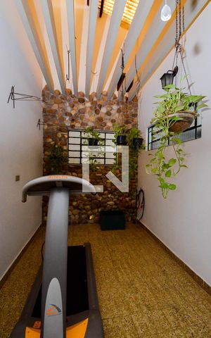Casa à venda com 400m², 3 quartos e 6 vagasJardim de Inverno