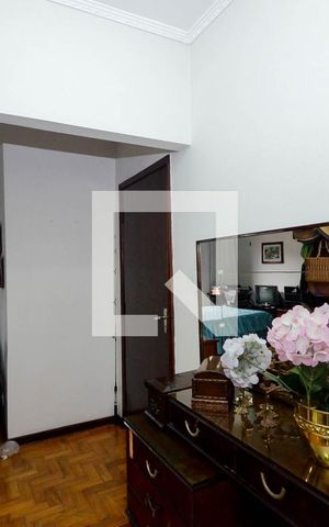 Casa à venda com 400m², 3 quartos e 6 vagasQuarto 3 - Suíte