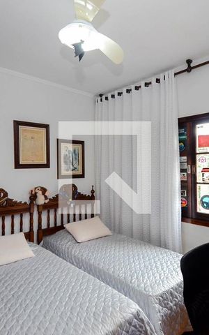 Casa à venda com 400m², 3 quartos e 6 vagasQuarto 2