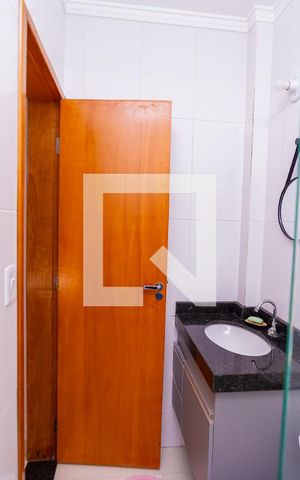 Casa de condomínio à venda com 65m², 2 quartos e 1 vaga Casa de condomínio à venda com 65m², 2 quartos e 1 vagaBanheiro do Quarto 2