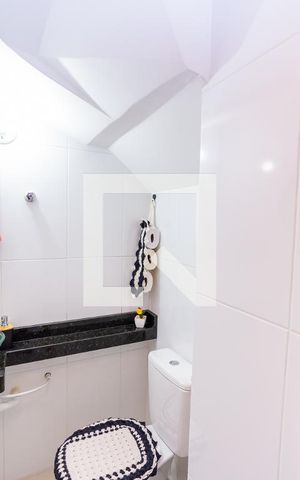 Casa de condomínio à venda com 65m², 2 quartos e 1 vaga Casa de condomínio à venda com 65m², 2 quartos e 1 vagaLavabo