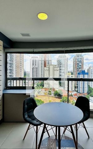 Studio para alugar com 32m², 1 quarto e sem vaga Studio para alugar com 32m², 1 quarto e sem vagaSacada