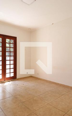 Casa para alugar com 100m², 2 quartos e 1 vagaQuarto 1