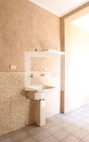 Casa para alugar com 100m², 2 quartos e 1 vagaÁrea de Serviço