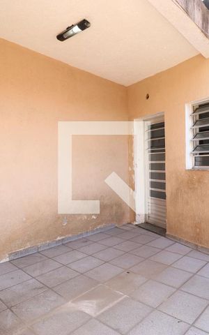 Casa para alugar com 100m², 2 quartos e 1 vagaÁrea de Serviço