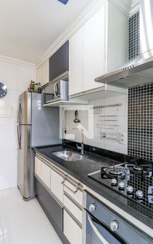 Apartamento à venda com 45m², 2 quartos e 1 vaga Apartamento à venda com 45m², 2 quartos e 1 vagaCozinha
