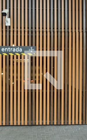 Studio para alugar com 37m², 1 quarto e sem vagaFachada + Plaquinha