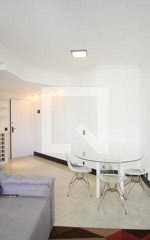 Apartamento à venda com 45m², 1 quarto e 1 vagaSala