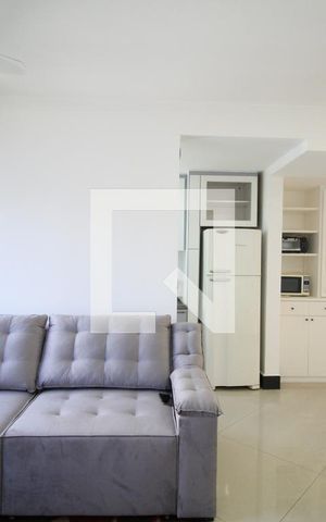 Apartamento à venda com 45m², 1 quarto e 1 vagaSala