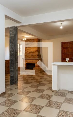 Casa para alugar com 120m², 3 quartos e sem vaga Casa para alugar com 120m², 3 quartos e sem vagaSala